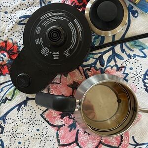 Oxo Black and Silver Electric Kettle